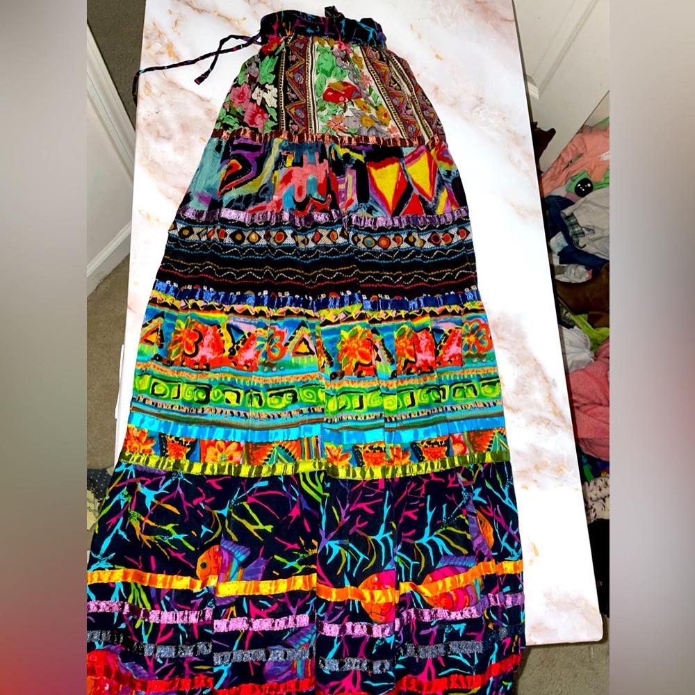 Travel smith gorgeous flowy skirt